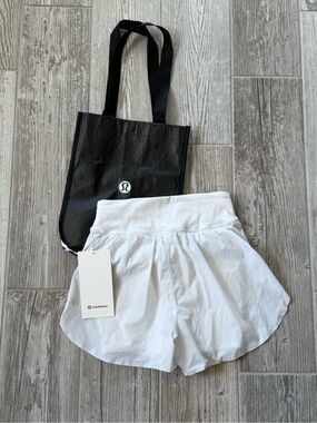 Lululemon Fast and free 2-in-1 HR Short 3” Reflective White Athletic  size 0